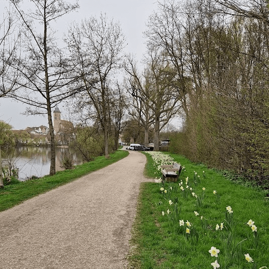 Osterspaziergang am Neckar